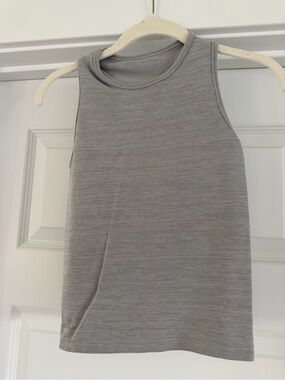 Womens Cropped Tank Top in Gray